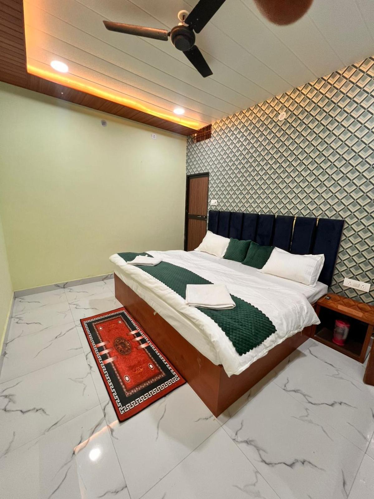 Hotel Gulab Residency à Bénarès Extérieur photo